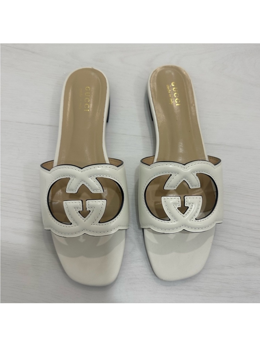 Interlocking G White Leather Slide Sandals